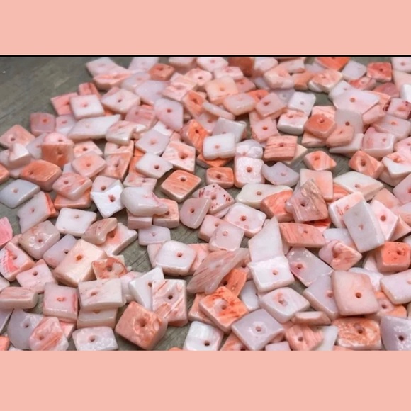 200+ Coral / Pinkish Puka Shell Seashells Pooka Beads Jewelry making Bulk Lot - Picture 7 of 8